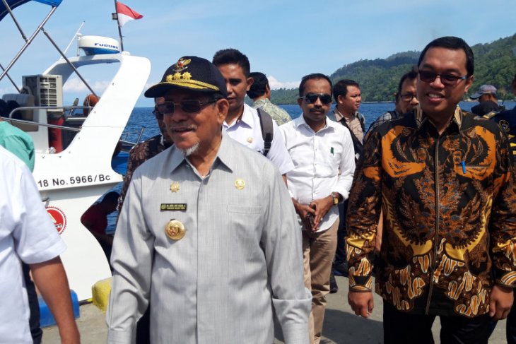 Gubernur Malut imbau warga patuhi anjuran petugas medis