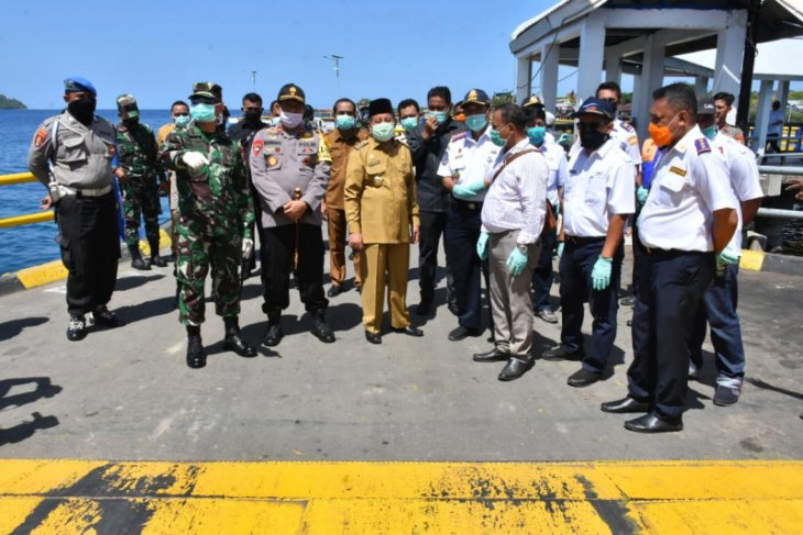 Gubernur Malut cek fasilitas bandara dan pelabuhan di Ternate