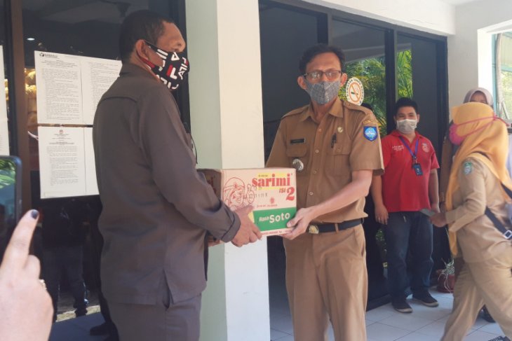 Pemprov Malut salurkan 2.000 paket sembako di Ternate