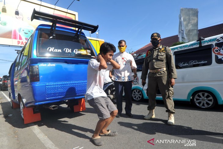 Hukuman bagi pelanggar aturan wajib bermasker di Padang