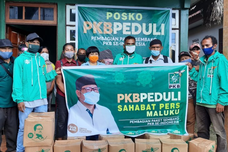 5.000 paket sembako DPP PKB disalurkan di Maluku