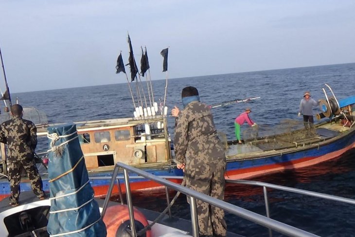 Filipino, Malaysian fishing boats detained by Indonesia over poaching