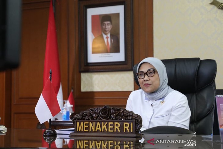 Minister stresses on vocational training to reap demographic bonus