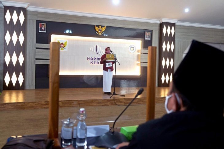 130 calon mahasiswa ikut audisi beasiswa di Kota Kediri