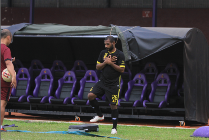 Pemain Persik Andri Ibo sembuh dari COVID-19