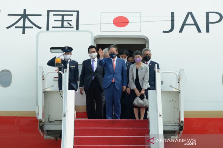 PM Jepang Yoshihide Suga tiba di Indonesia