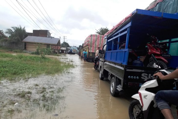 Banjir Makin Parah Jalan Nasional Di Aceh Utara Tak Bisa Dilalui Antara News Aceh