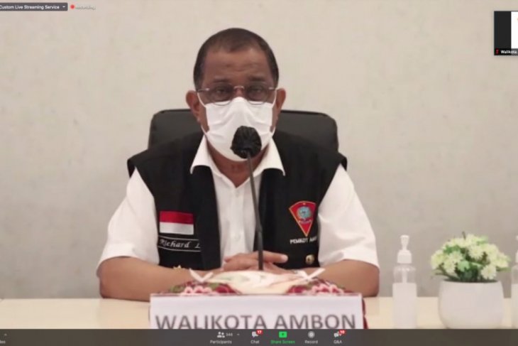 56,4 persen tenaga kesehatan di Kota Ambon telah divaksinasi
