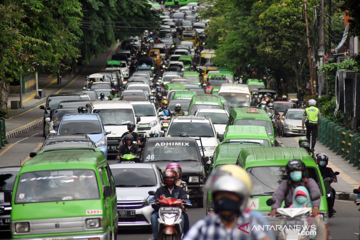 Kepadatan lalu lintas di Kota Bogor saat libur tahun baru