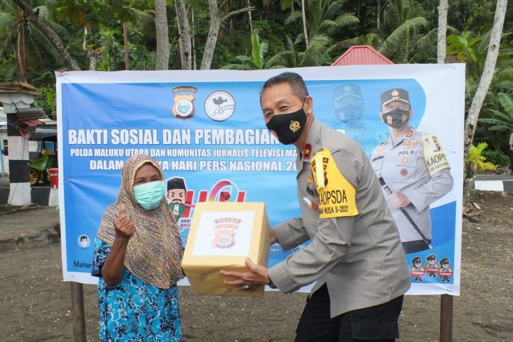 KJTV – Polda Malut distribusi paket bansos di Pulau Maitara
