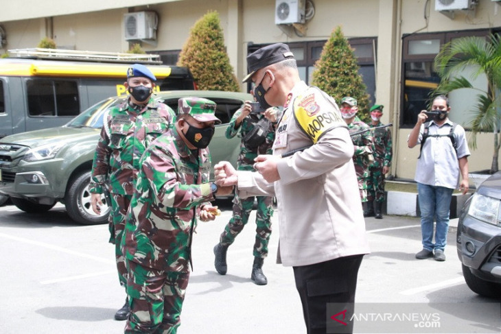Kapolda Maluku harapkan tidak ada lagi korban COVID-19
