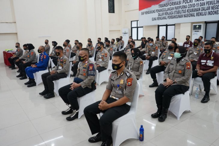 29 personel Polda Malut lulus sekolah inspektur polisi