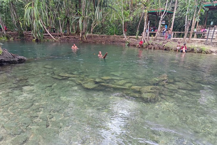 Destinasi wisata Kali Sasnek kabupaten Sorong Selatan mulai ramai pengunjung