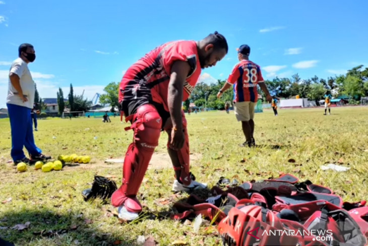 Tim sofbol Provinsi Papua Barat siap tanding perdana di PON XX