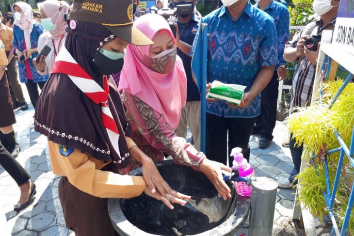 Pemkot Kediri ajak pelajar rajin cuci tangan untuk pencegahan COVID-19
