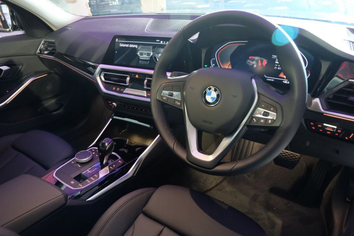 BMW 320i Dynamic tampil untuk pertama kali di acara Driving Experience 1