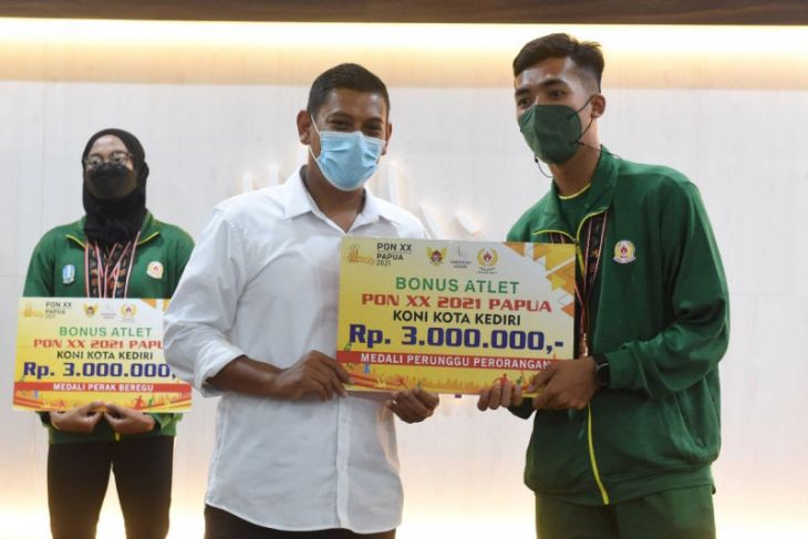 Atlet peraih medali PON Papua dapat bonus dari Pemkot Kediri