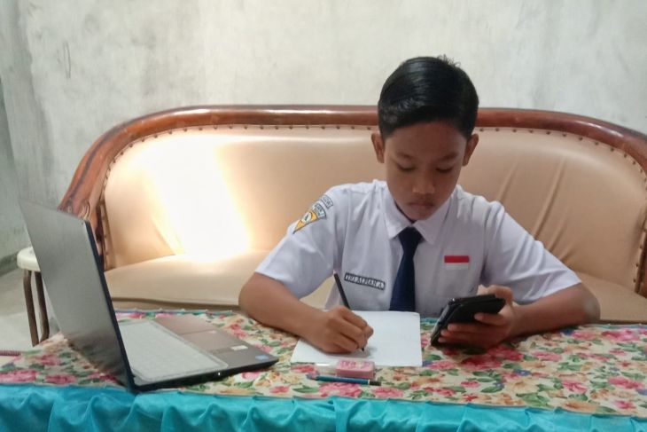 Tiga pelajar Kota Kediri raih juara kompetisi sains nasional