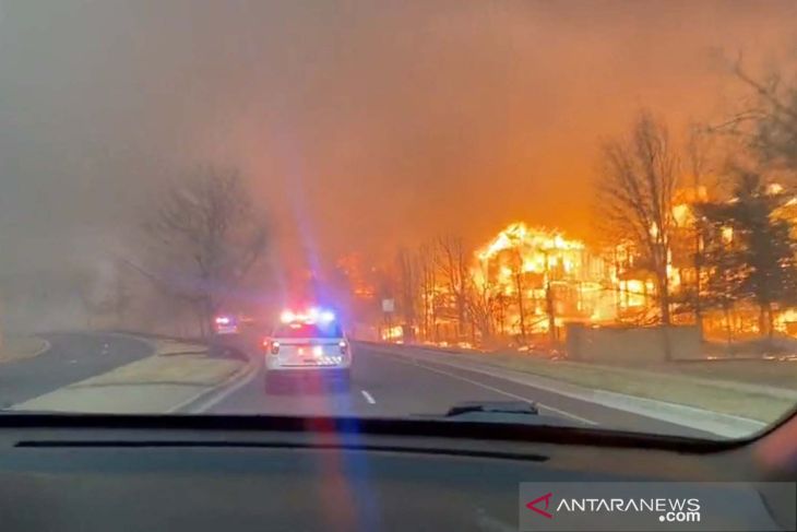 Kebakaran dahsyat melanda Colorado AS