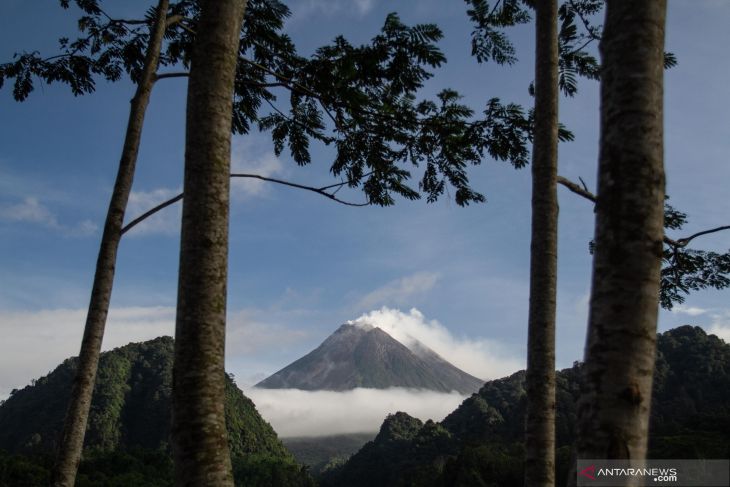 Volume kubah lava Gunung Merapi