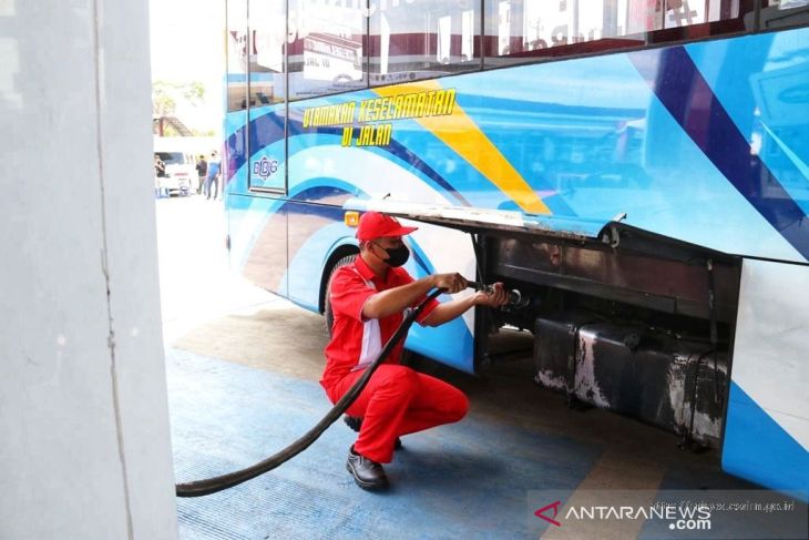 Energy Ministry encouraging large vehicles to switch to gas fuel