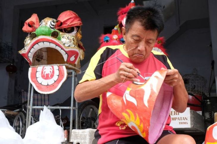 Perajin barongsai