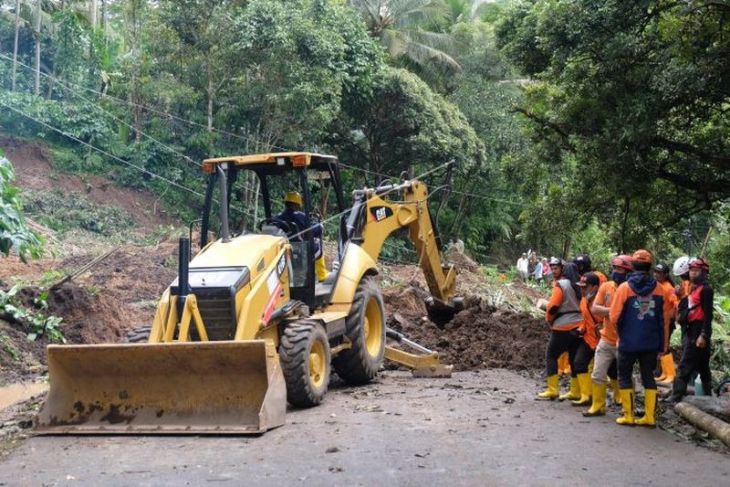 Tanah longsor di Temanggung