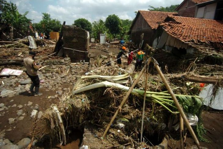 Banjir bandang di Brebes