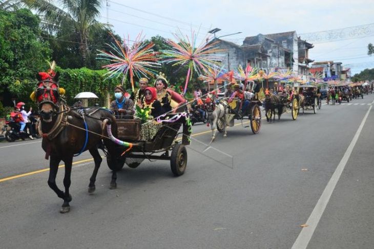 Pernikahan massal di Jepara