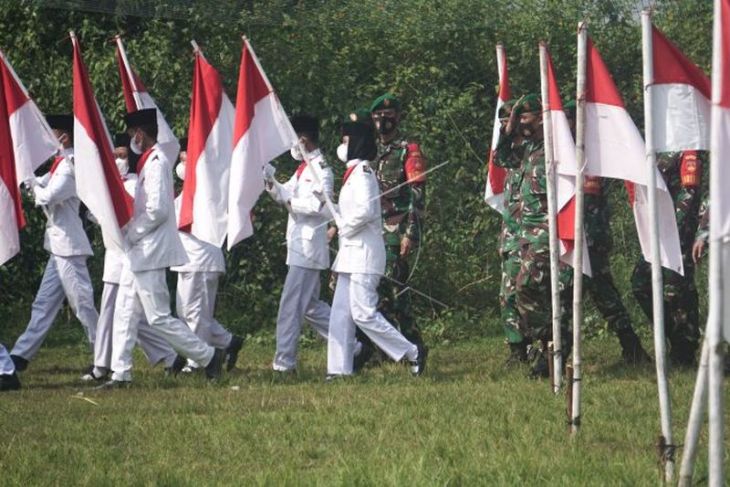 Kirab Merah Putih