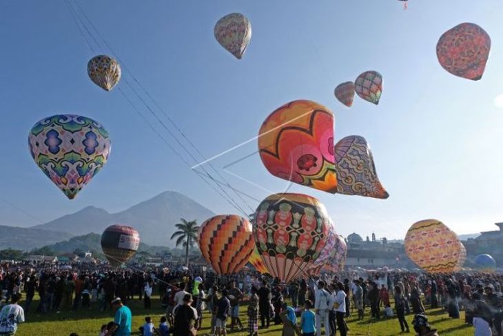 Festival Balon Tradisional