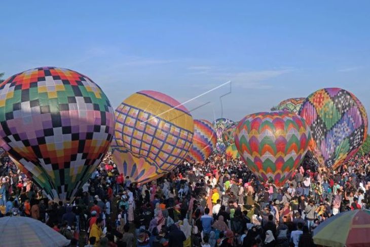 Festival Balon Tradisional