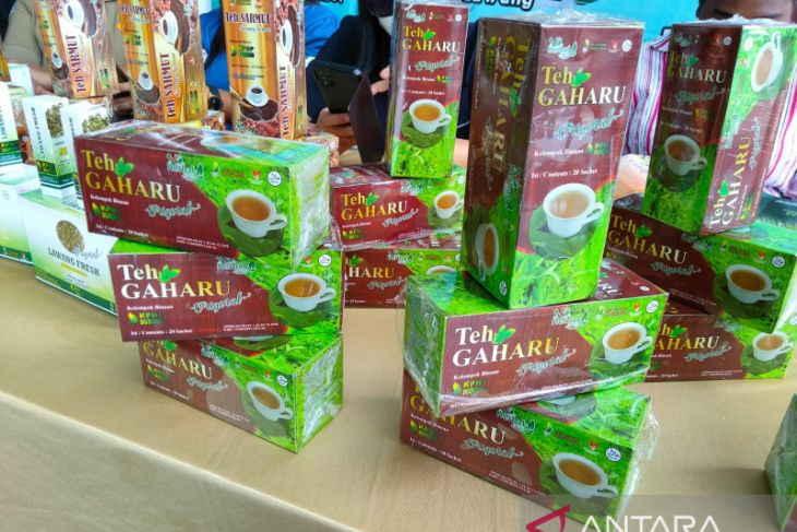 KPHP fasilitasi masyarakat Sorong memproduksi teh gaharu