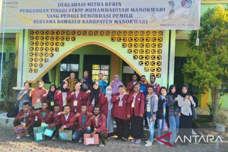Bawaslu Manokwari gandeng STKIP Muhammadiyah perluas pengawasan Pemilu
