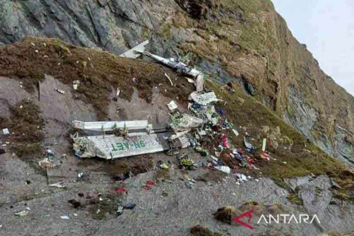 Sebanyak 22 jenazah korban kecelakaan pesawat di Nepal ditemukan