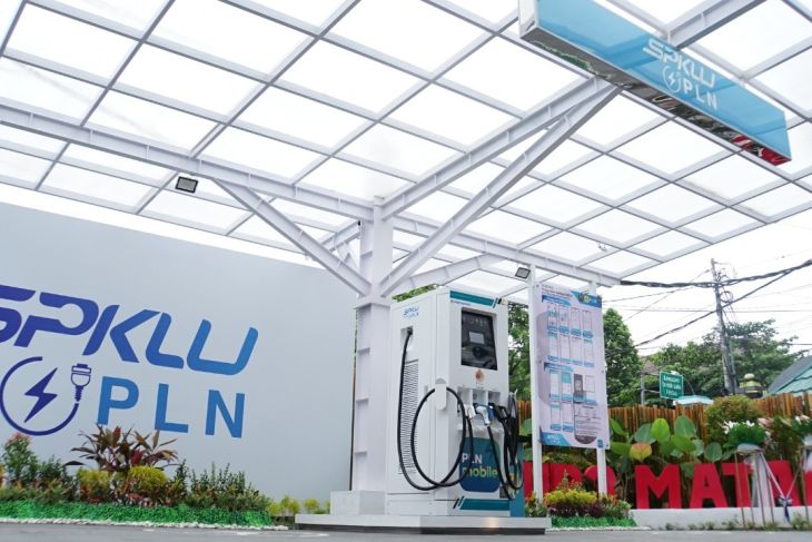 PLN builds 27 EV charging stations in tourist destinations