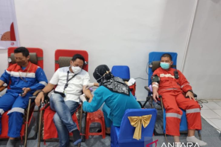 Pertamina RU VII Kasim Sorong gandeng PMI gelar donor darah