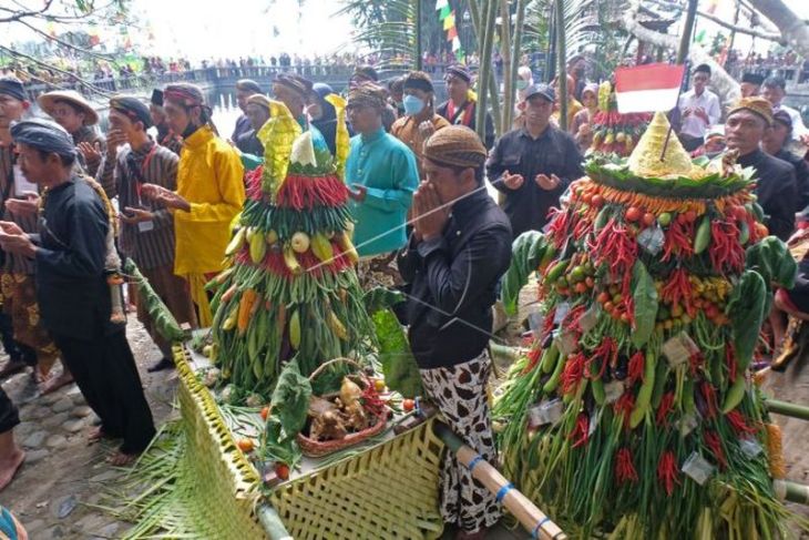 Tradisi Sadranan Lepen Sendang Sengon