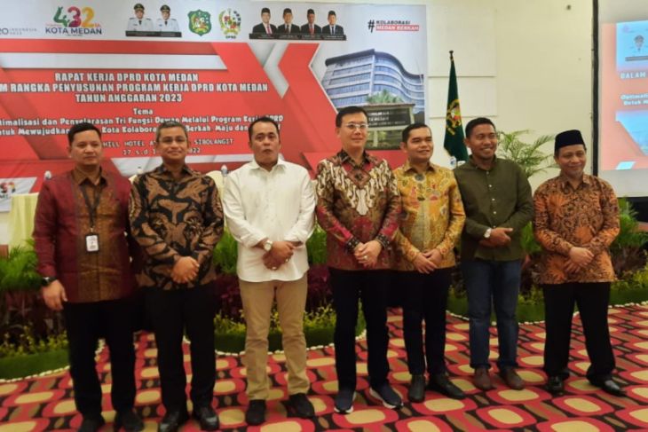 Program kerja 2023 DPRD Medan gelar rapat kerja di Sibolangit
