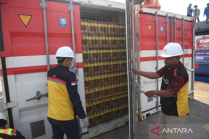 Pemerintah kirim Minyakita ke Indonesia timur untuk stabilkan harga minyak goreng