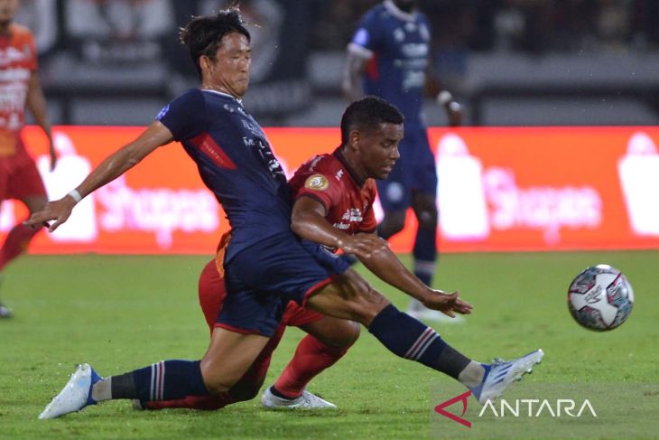 Arema FC cetak kemenangan 2-1 atas Bali United di laga tandang