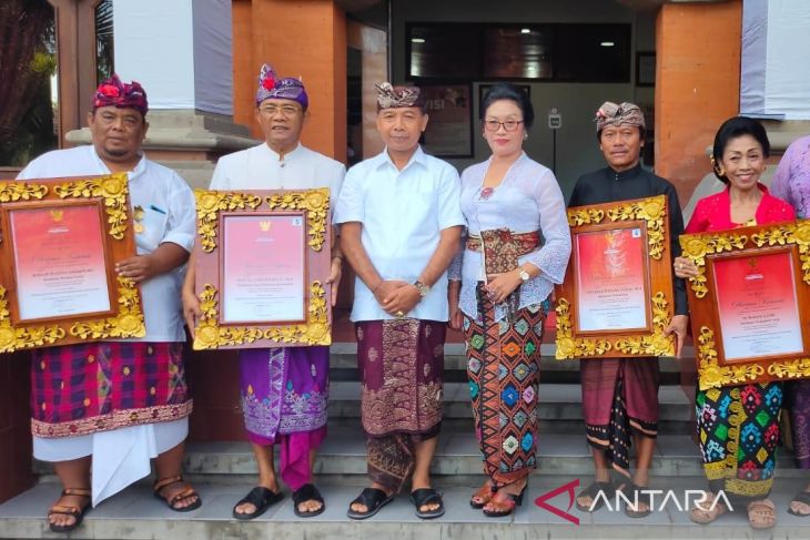 Pemprov Bali beri penghargaan Dharma Kusuma untuk empat seniman