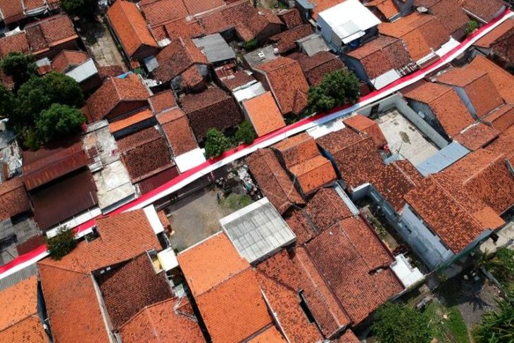 Bendera Merah Putih sepanjang 150 meter