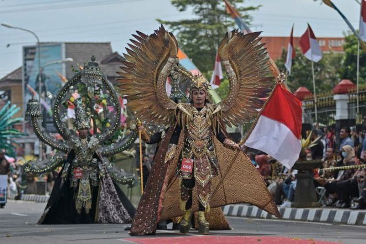 Karnaval kostum kreasi di Wonosobo