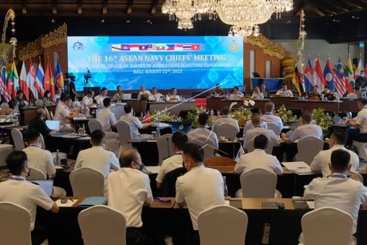Pimpinan Angkatan Laut ASEAN mengadakan pertemuan di Bali