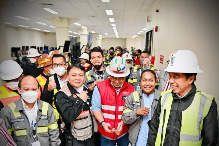 Jokowi bangga putra-putri Indonesia ambil peran optimalkan SDA Papua