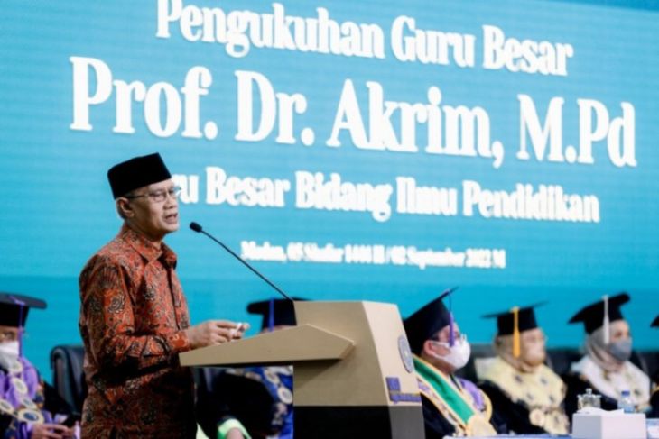 UMSU kukuhkan Prof. Dr. Akrim MPd Jadi Guru Besar Ilmu Pendidikan