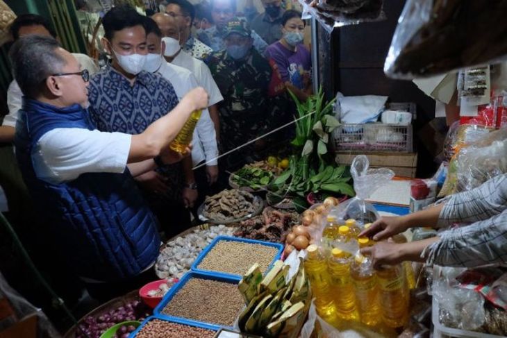 Mendag sidak harga bahan pokok di pasar