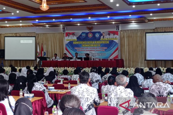PGRI Manokwari bekali guru untuk cegah perundungan siswa