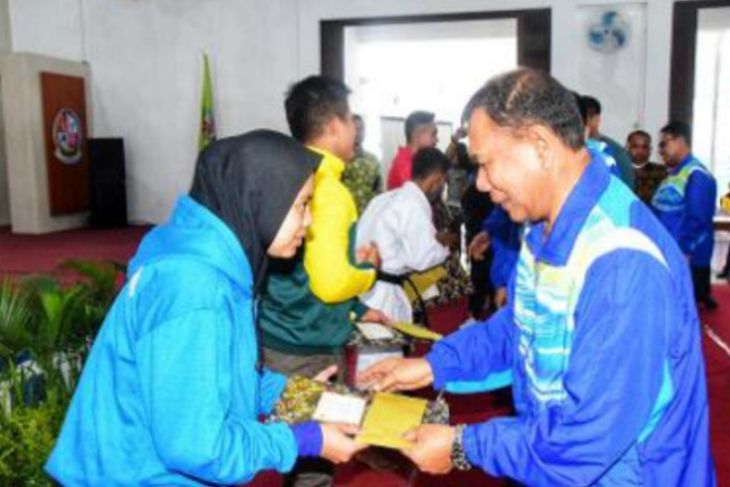 Pemkab Deli Serdang beri penghargaan kepada atlet berprestasi